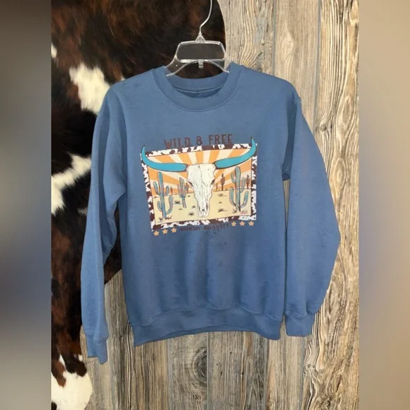 Wild and free longhorn western blue crewneck sweatshirt size small - Picture 1 of 3